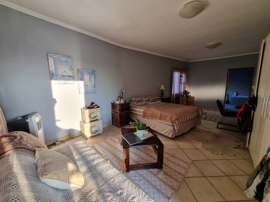 3 Bedroom Property for Sale in Langenhovenpark Free State